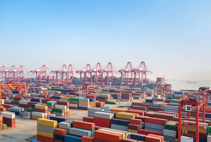 李克强主持召开国务院常务会议：调整扩大跨境电商零售进口商品清单