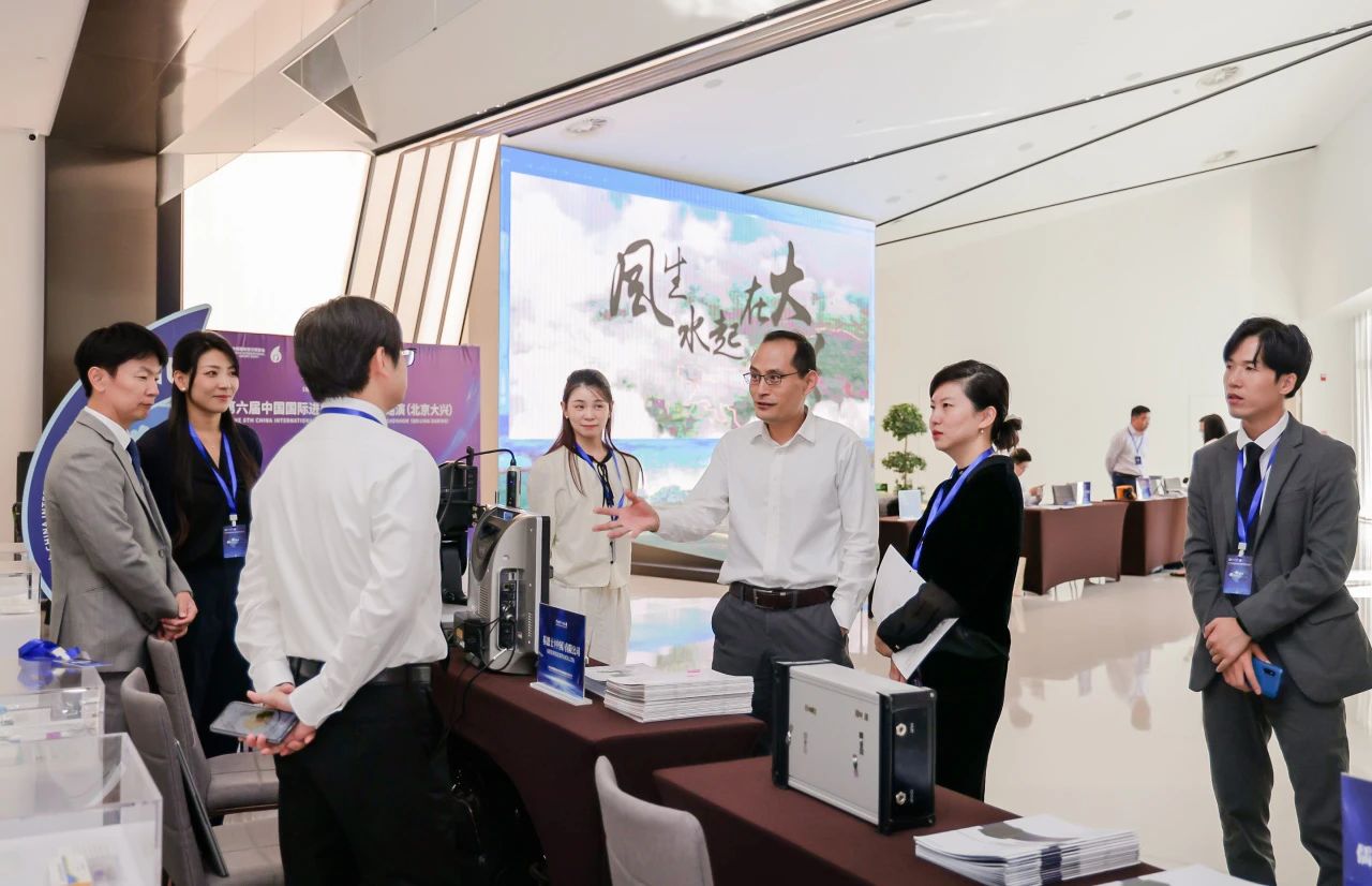 26175124w10c.jpg 北京展商.jpg