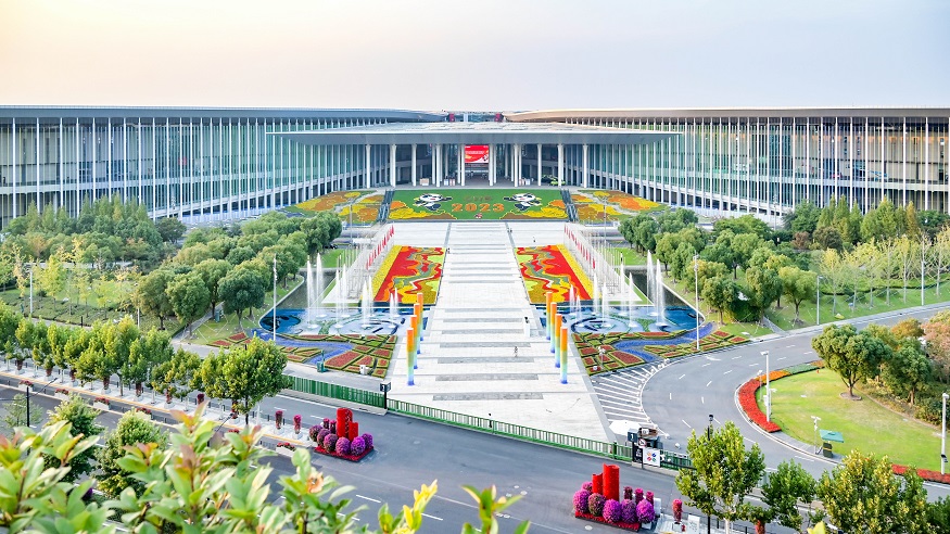 习近平同法国总统马克龙通电话