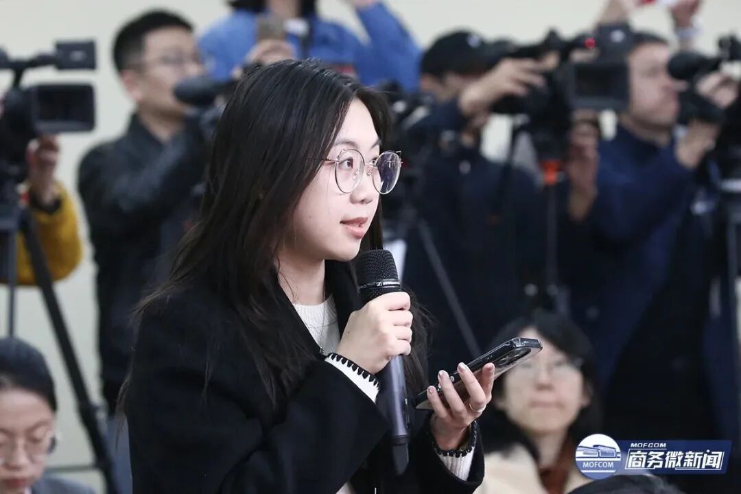 31094435ccov.jpg 640 (2).jpg