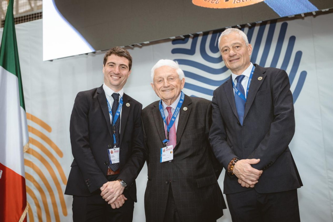 06101142rl29.png 640 (1).png