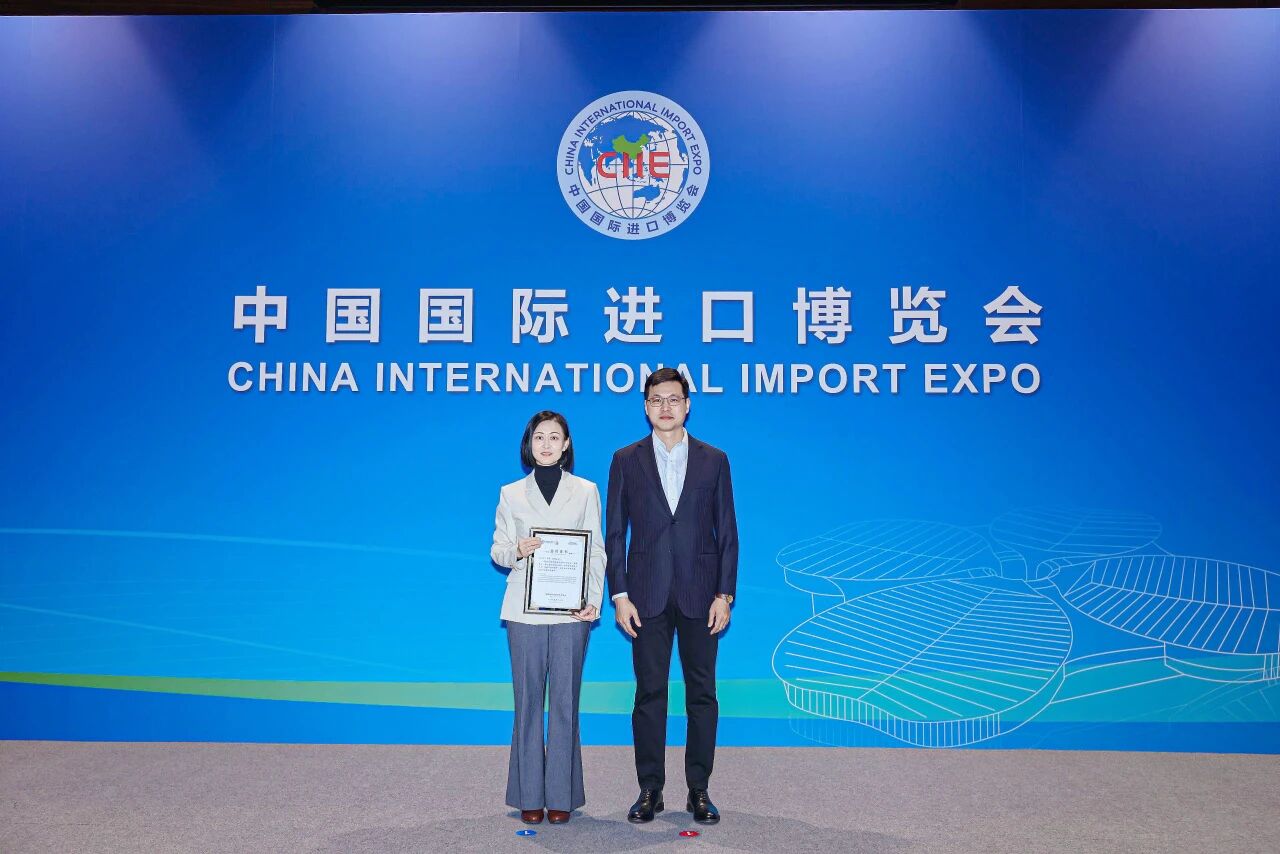 22183908p9x8.jpg 3.jpg