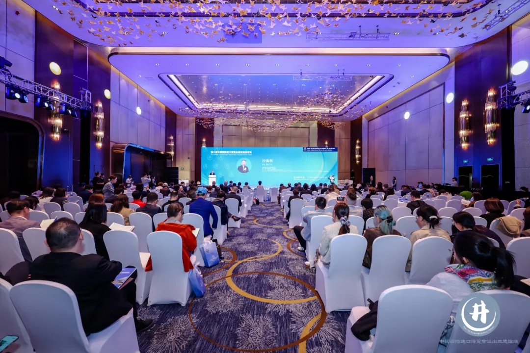 24110317fknc.jpg d16d73cdbfd4422faac25b959b4df1ca.jpg