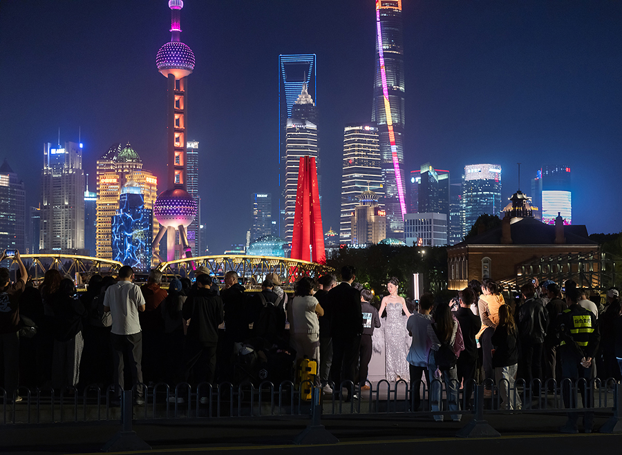 26111949red7.jpg l_CB20251222155241653041.jpg