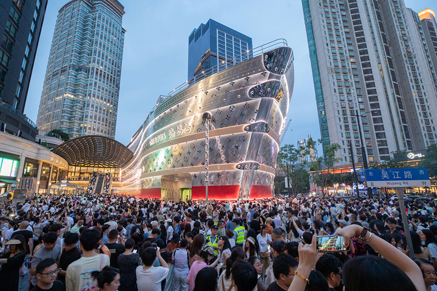 26112056c4a8.jpg l_CB20251222155720075067.jpg