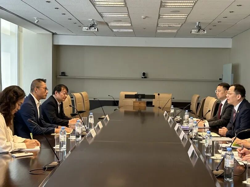 131350008tab.jpg 640.jpg