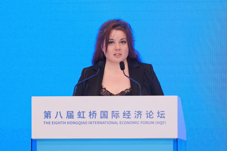 塔尼娅·阿塔索诺娃·迪什科洛娃.jpg