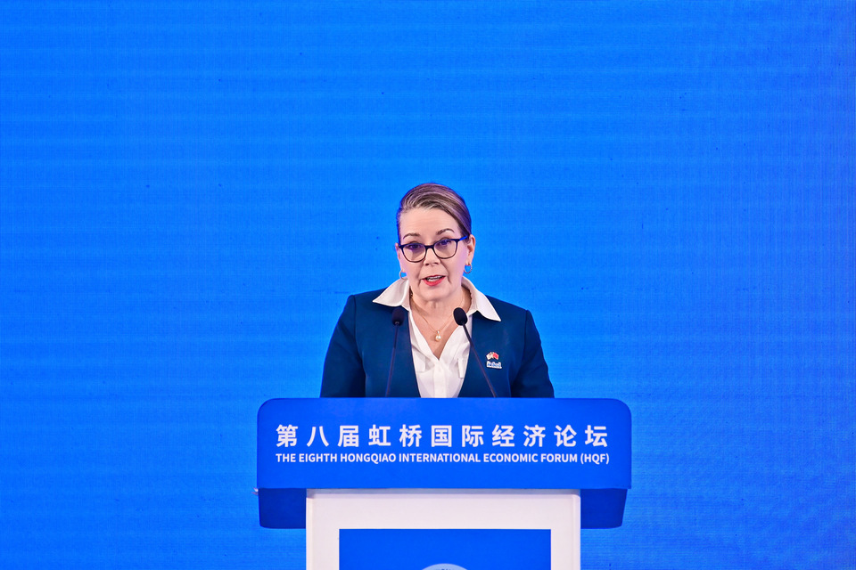 萨拉・坎普.jpg