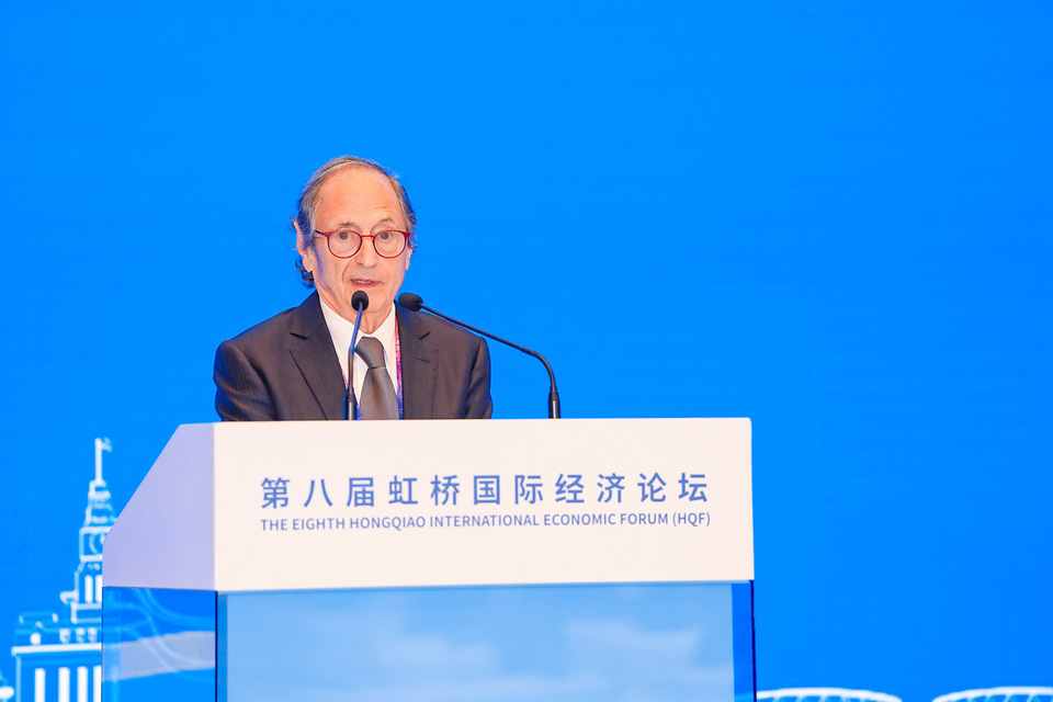 1914203937zz.jpg 迈克尔·莱维特.jpg