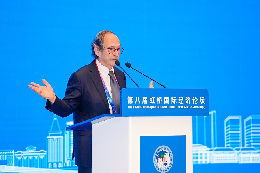 19145924j6p9.jpg 迈克尔•莱维特.jpg