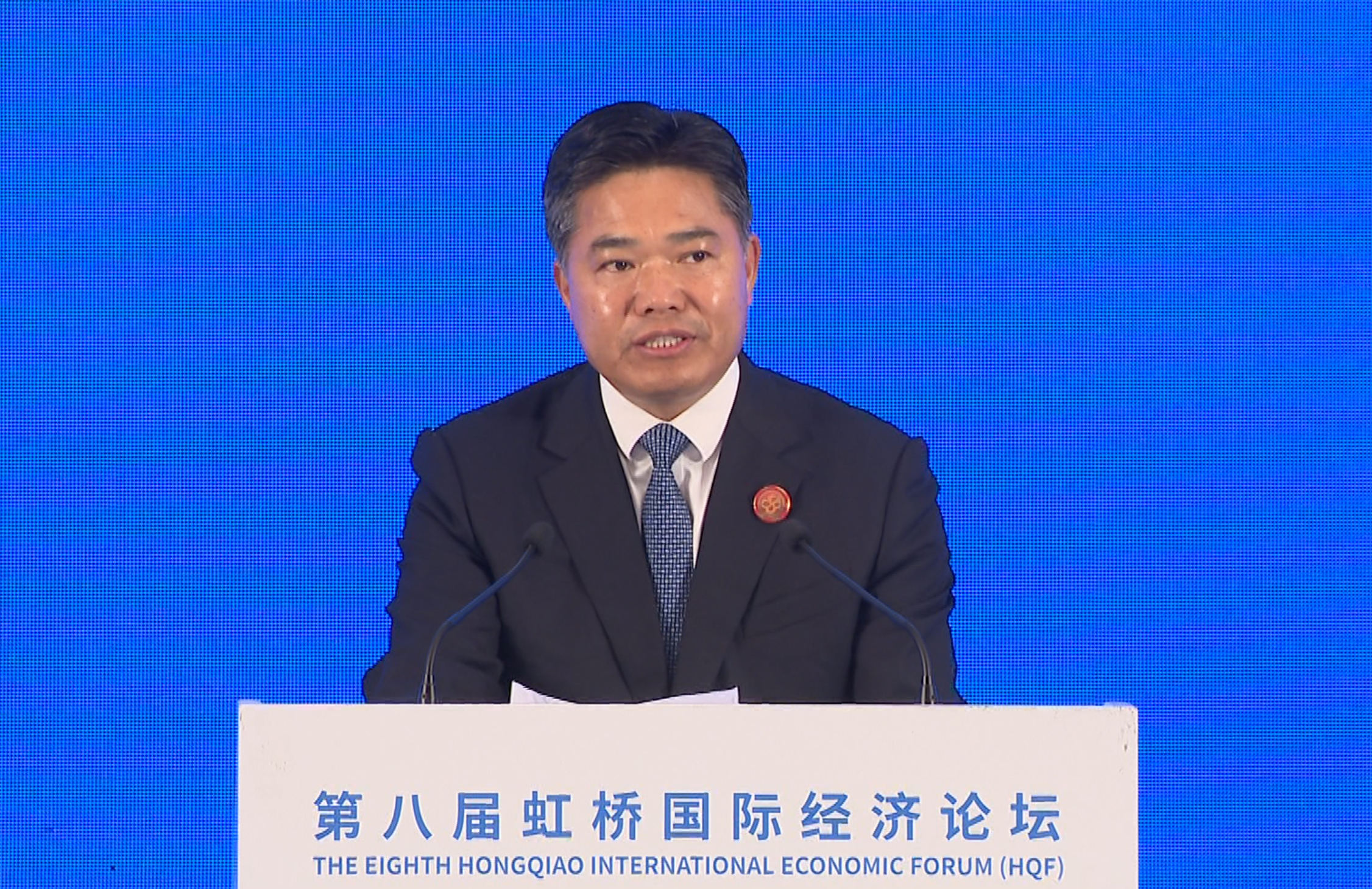 0217180376rw.jpg 盛秋平.jpg