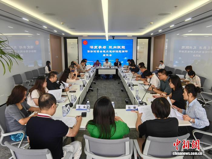 191053338kc0.jpg 4f1786ca-ebcc-45df-a281-abad45a2b1a9_zsite.jpg