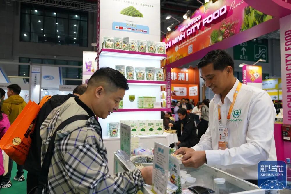 17155417v4he.jpg 7.jpg