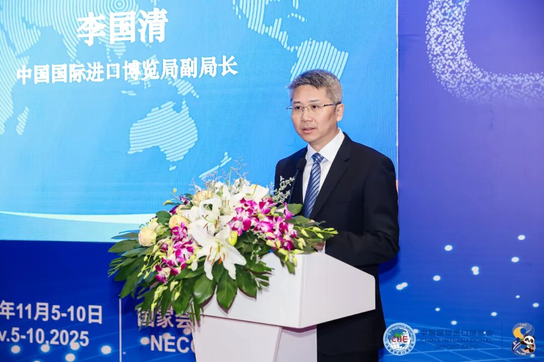 18075056jz3n.jpg 640 (1).jpg